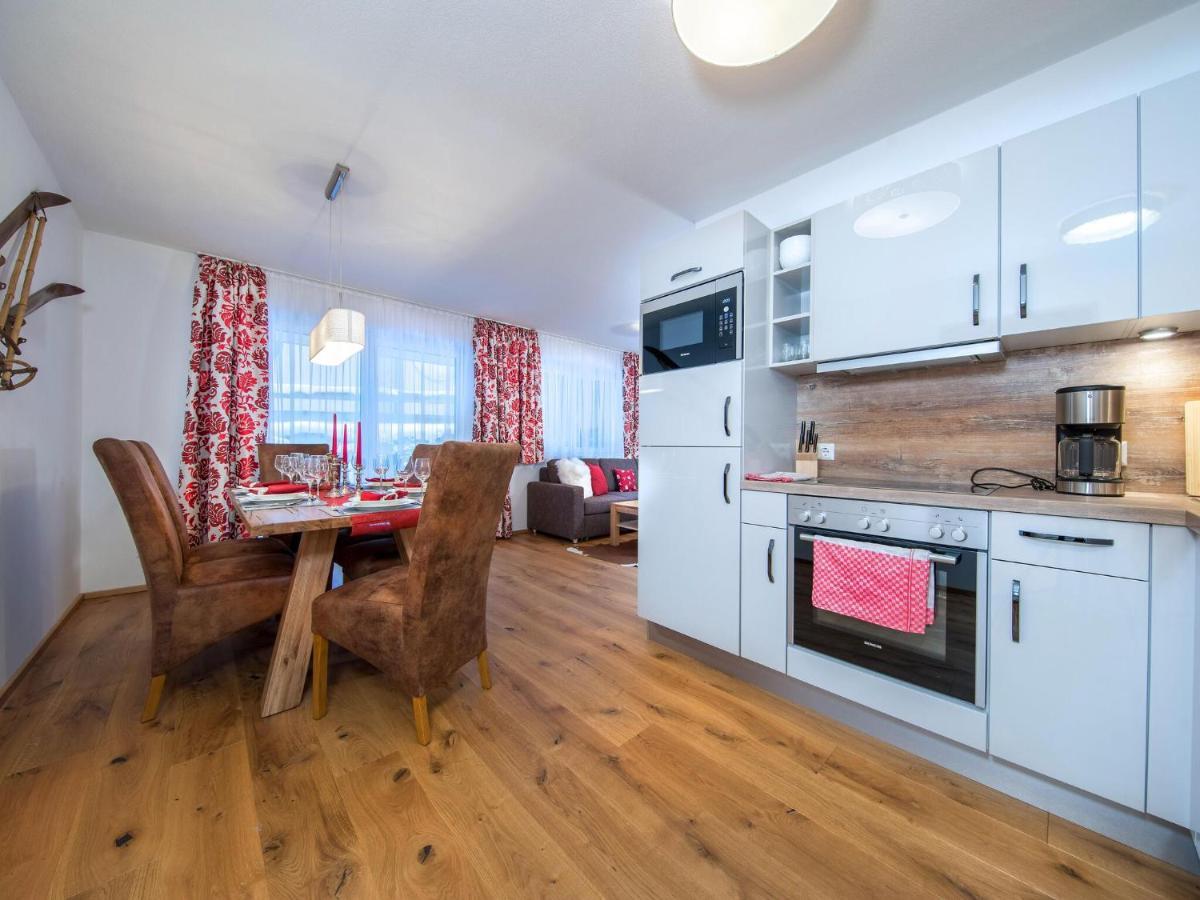 Apartment In Neukirchen With A Carport Neukirchen am Großvenediger 외부 사진