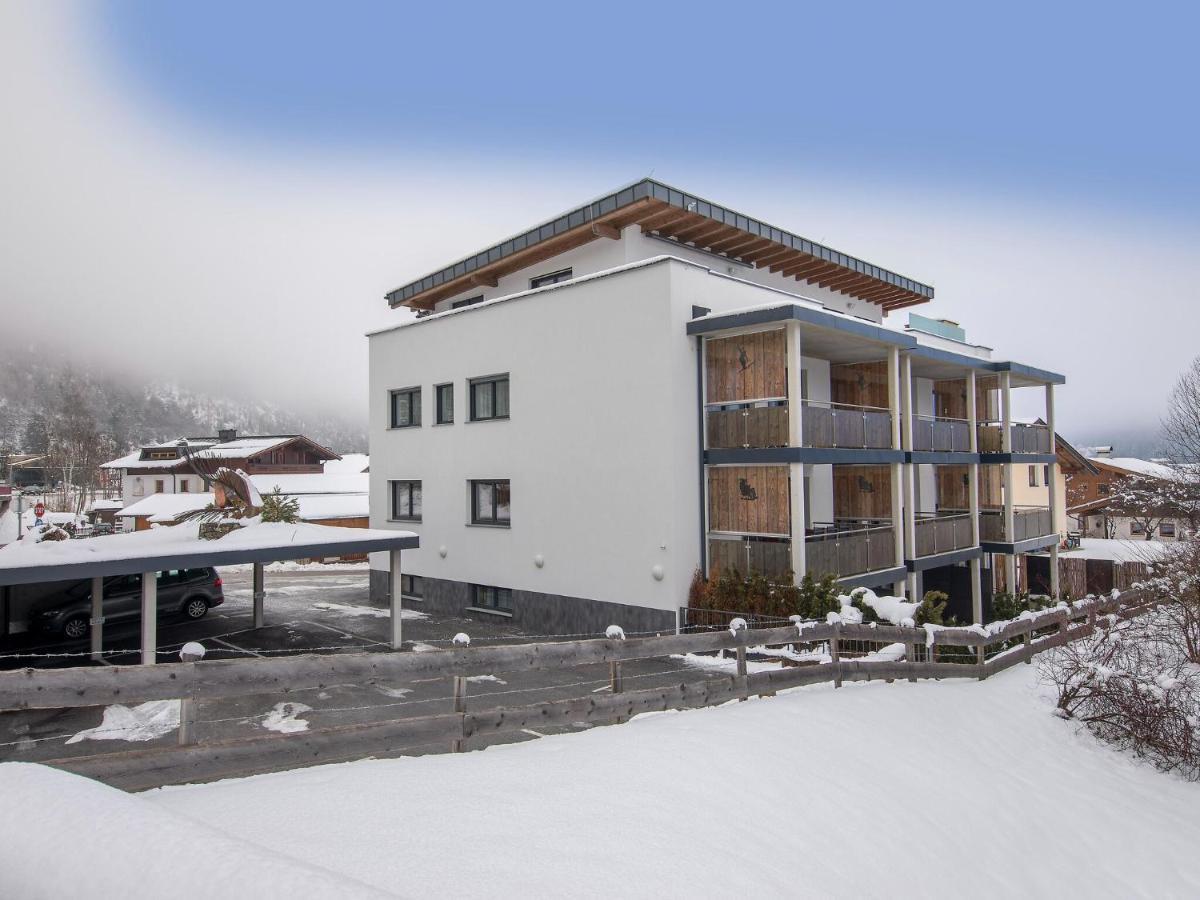 Apartment In Neukirchen With A Carport Neukirchen am Großvenediger 외부 사진