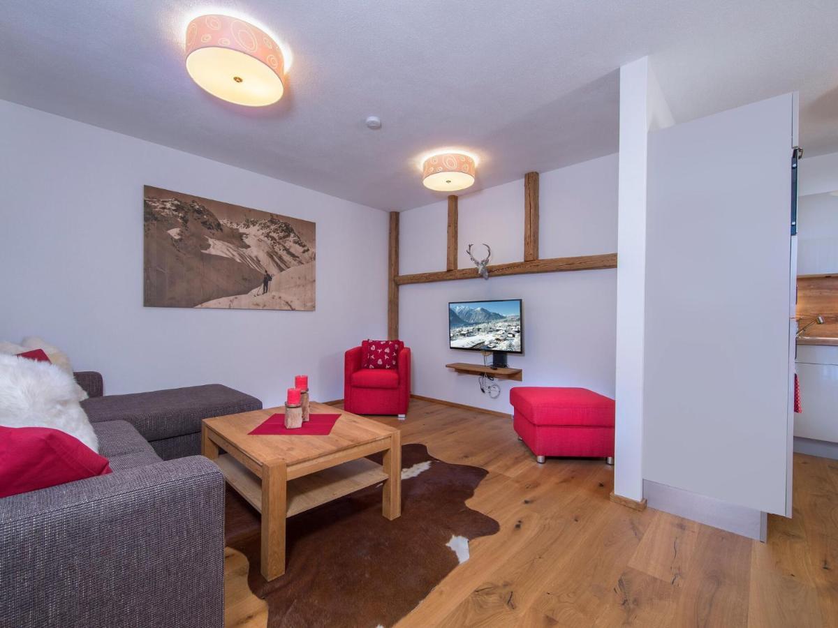 Apartment In Neukirchen With A Carport Neukirchen am Großvenediger 외부 사진
